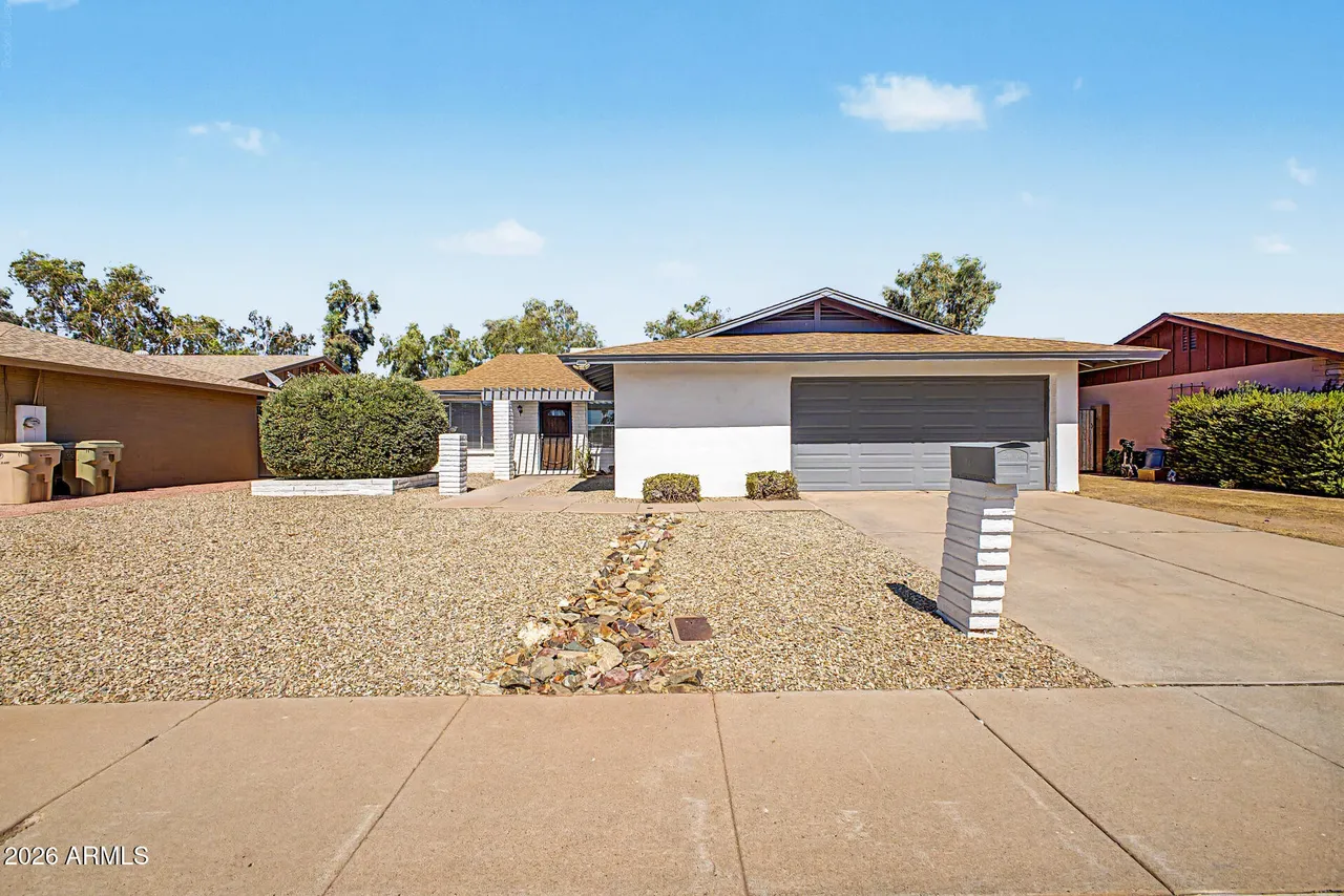11413 N 56th Ave